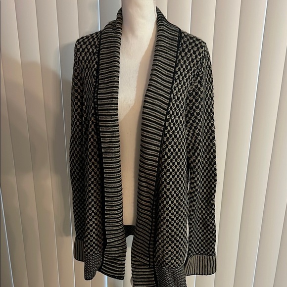 Matty M Women's Black and tan Knit Cardigan - Picture 1 of 5